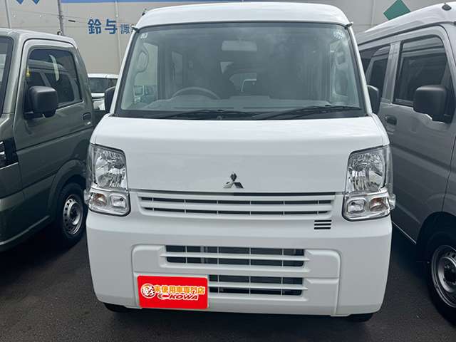 Mitsubishi Minicab Van 3