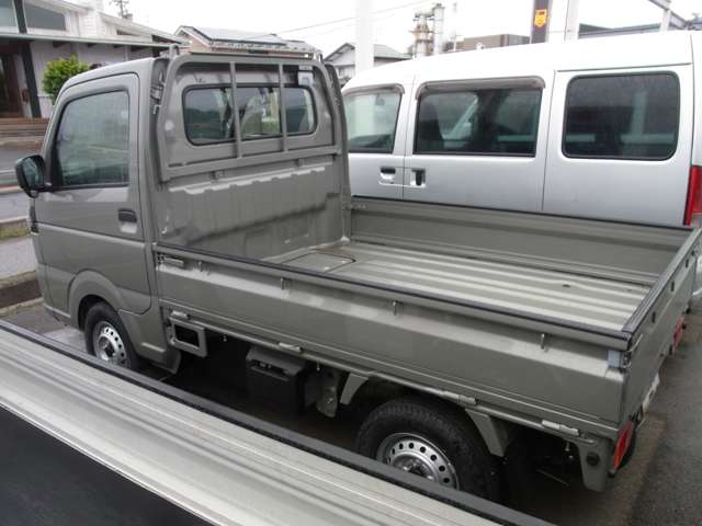 Suzuki Carry 3