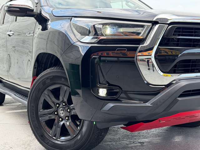 Toyota Hilux 7