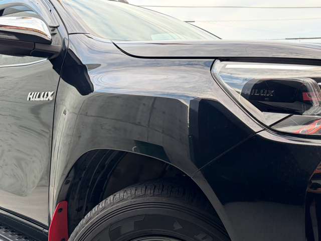 Toyota Hilux 9