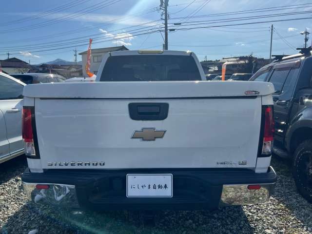 Chevrolet Silverado 12