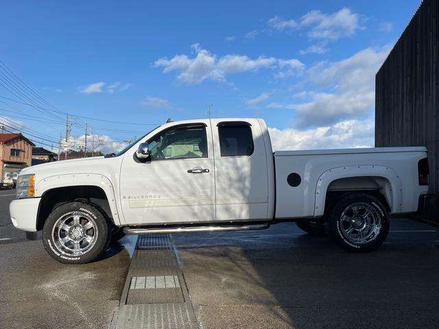 Chevrolet Silverado 9