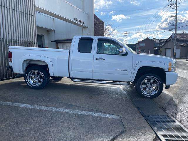 Chevrolet Silverado 10
