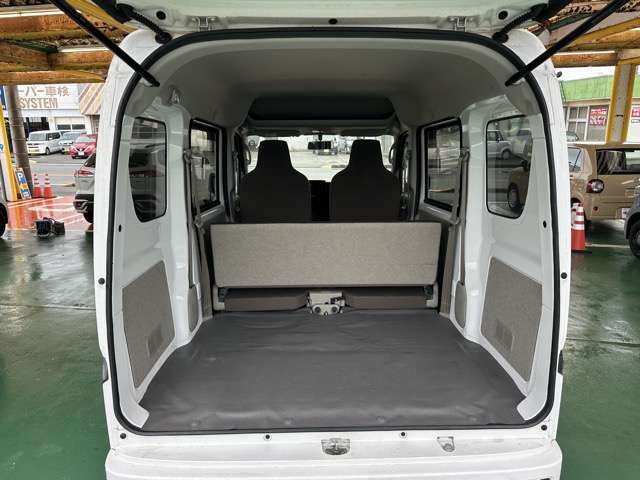 Nissan NV100 Clipper 11