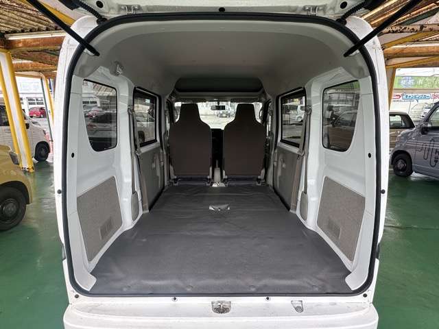 Nissan NV100 Clipper 12