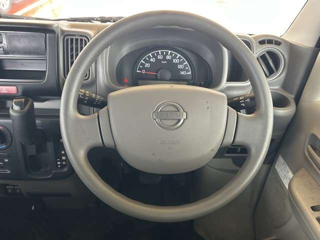Nissan NV100 Clipper 9