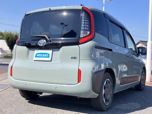 Toyota Sienta 7