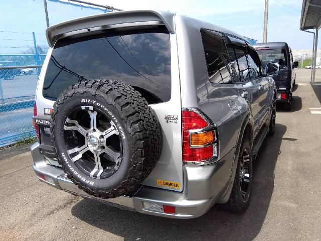 Mitsubishi Pajero 5