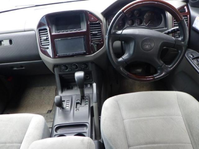 Mitsubishi Pajero 6