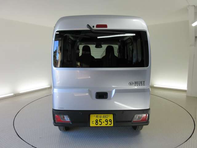 Daihatsu Hijet Cargo 8