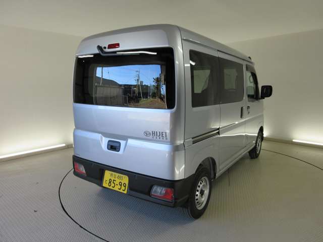 Daihatsu Hijet Cargo 9