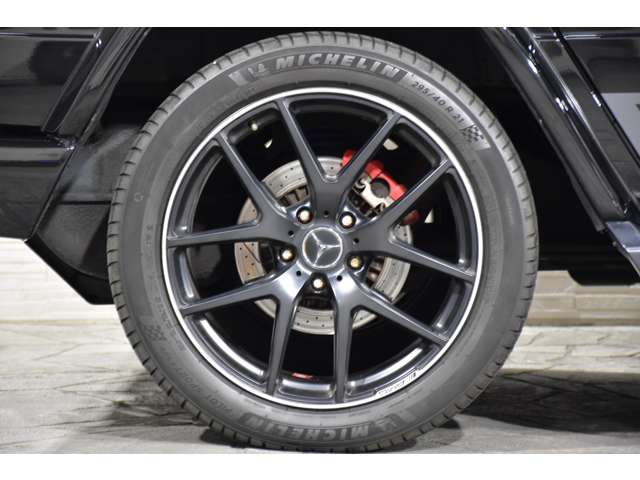 Mercedes-Benz G-Class 12