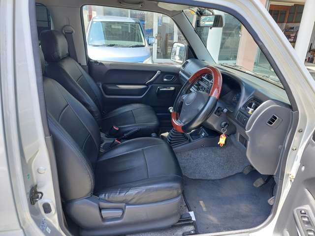 Suzuki Jimny 9