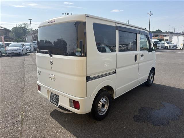 Nissan NV100 Clipper 10
