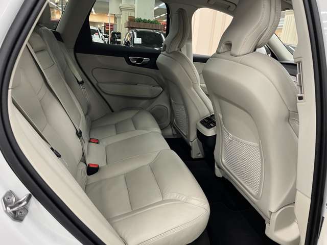 Volvo XC60 9