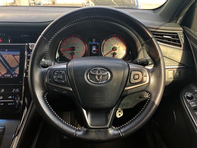 Toyota Harrier 9