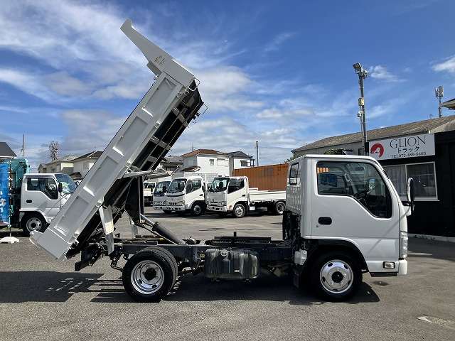 Isuzu Elf 5
