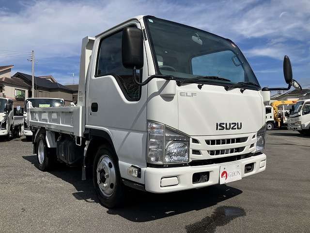 Isuzu Elf 10