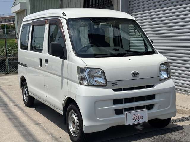 Daihatsu Hijet Cargo 4