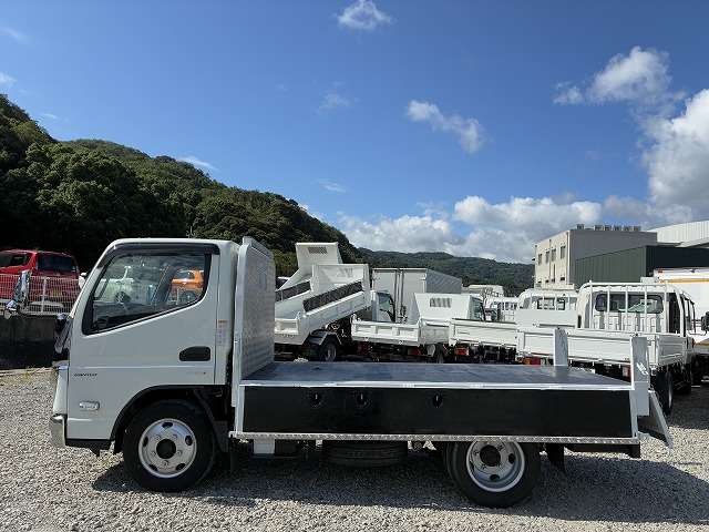 Mitsubishi Fuso Canter 11