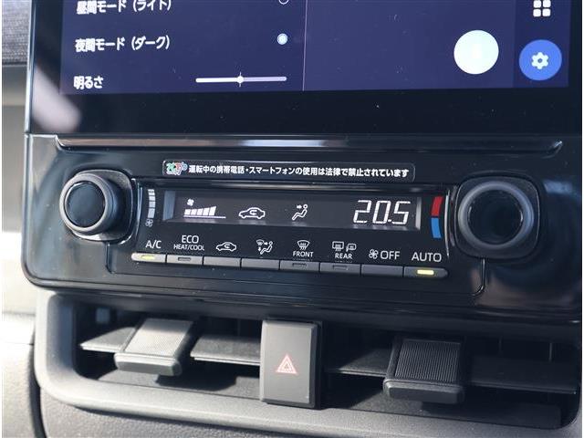 Toyota Sienta 12