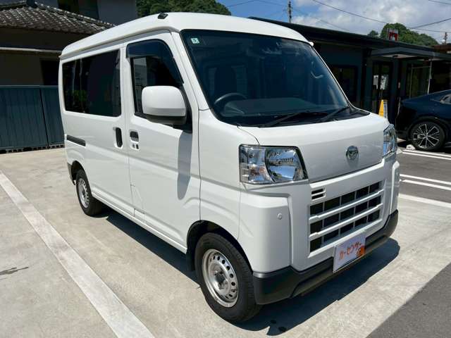 Daihatsu Hijet Cargo 6