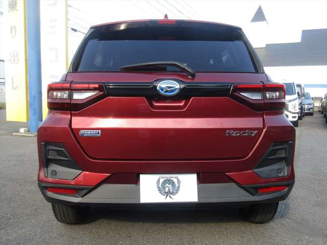 Daihatsu Rocky 6