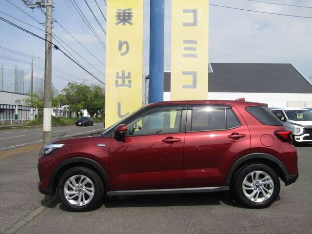 Daihatsu Rocky 7
