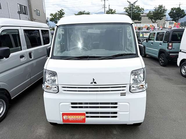 Mitsubishi Minicab Van 4