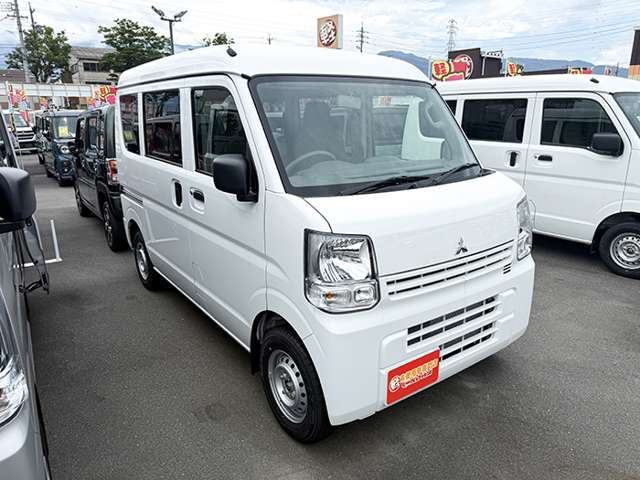Mitsubishi Minicab Van 5