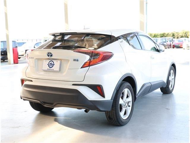 Toyota C-HR 7