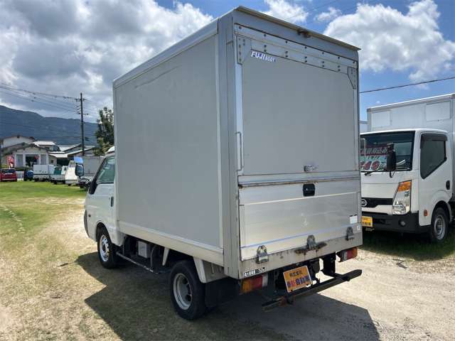 Mazda Bongo Truck 6