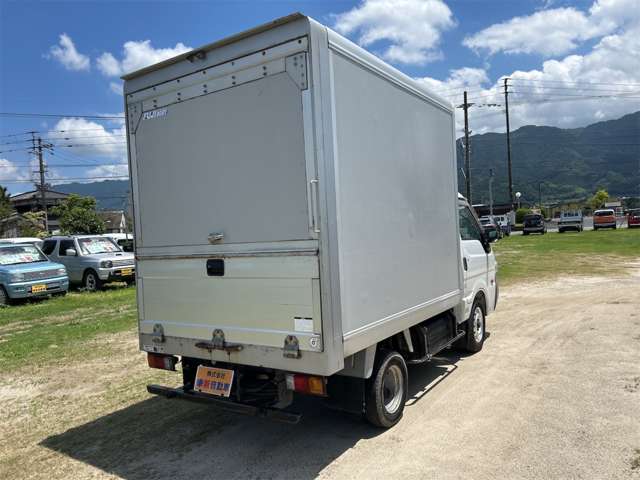 Mazda Bongo Truck 8