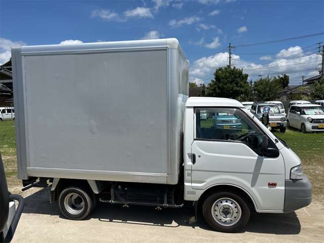 Mazda Bongo Truck 9