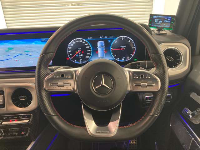 Mercedes-Benz G-Class 4