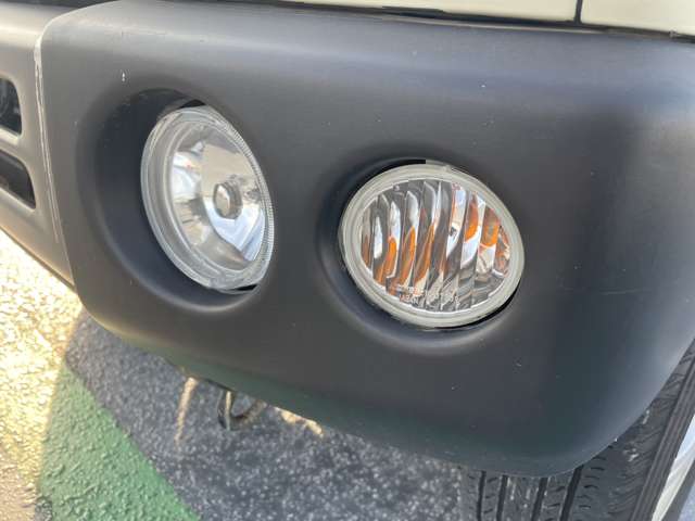 Mitsubishi Pajero Mini 12