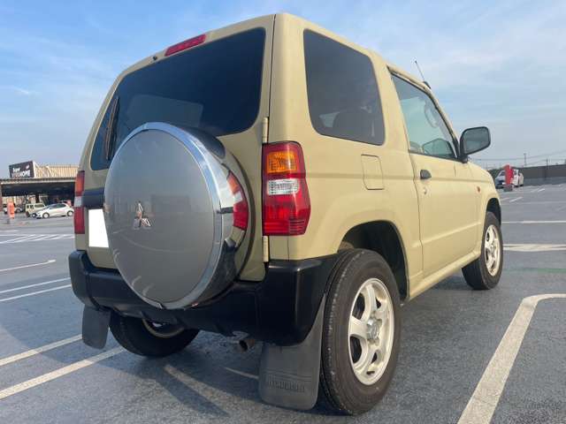 Mitsubishi Pajero Mini 7