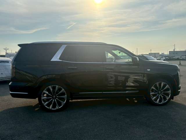 Cadillac エスカレード 7