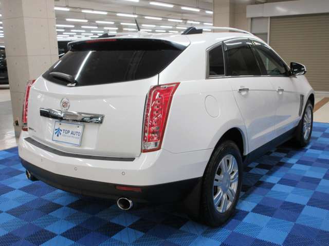 Cadillac SRXCrossover 8