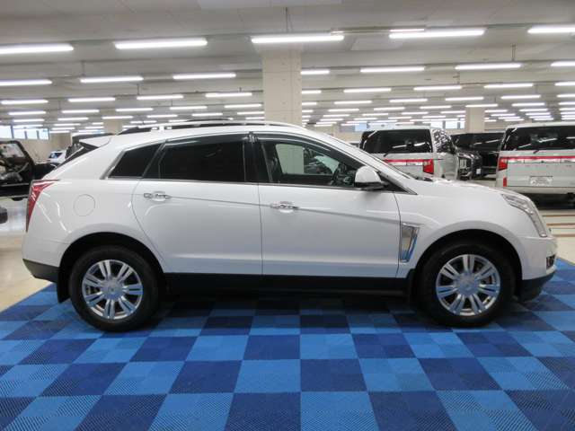 Cadillac SRXCrossover 11
