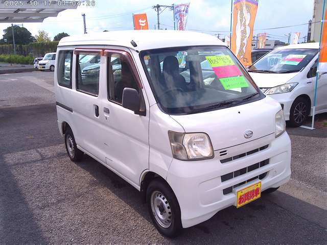 Daihatsu Hijet Cargo 3