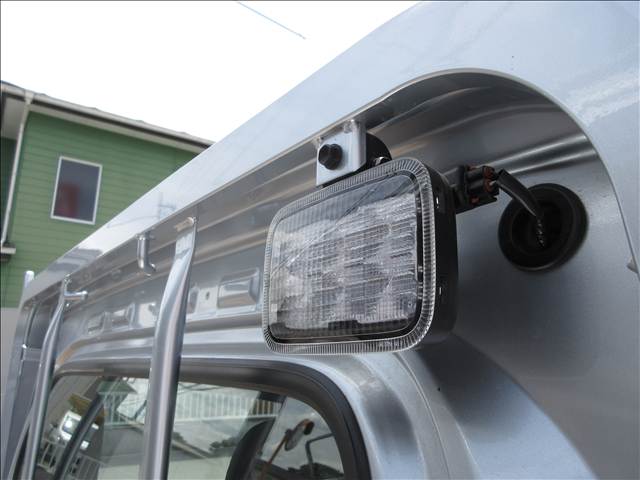 Daihatsu Hijet Truck 8
