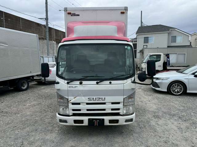 Isuzu Elf 3