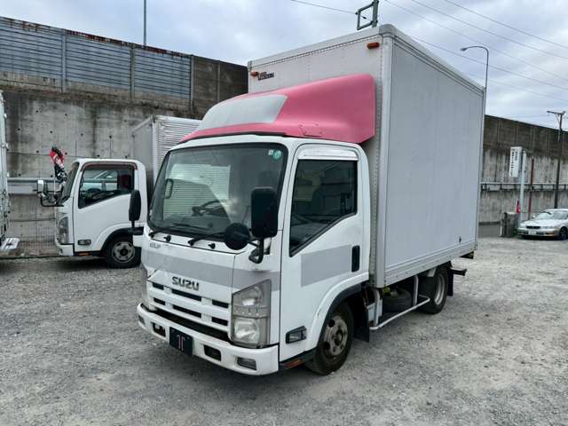 Isuzu Elf 4