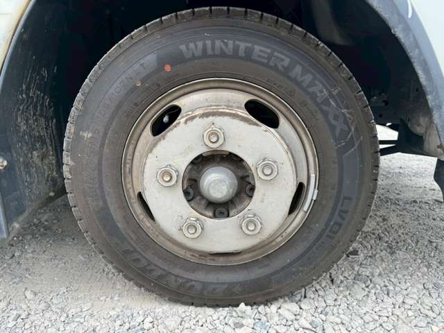 Isuzu Elf 10
