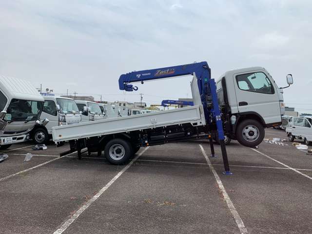 Mitsubishi Fuso Canter 7