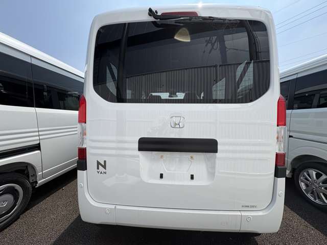 Honda N-VAN 10