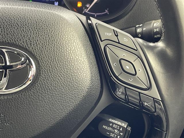 Toyota C-HR 11