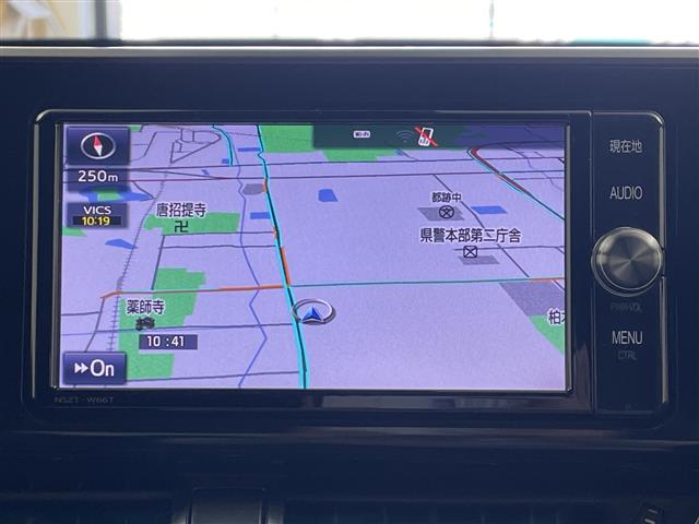 Toyota C-HR 4