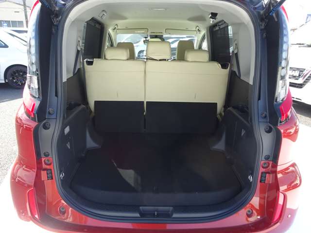 Toyota Sienta 9